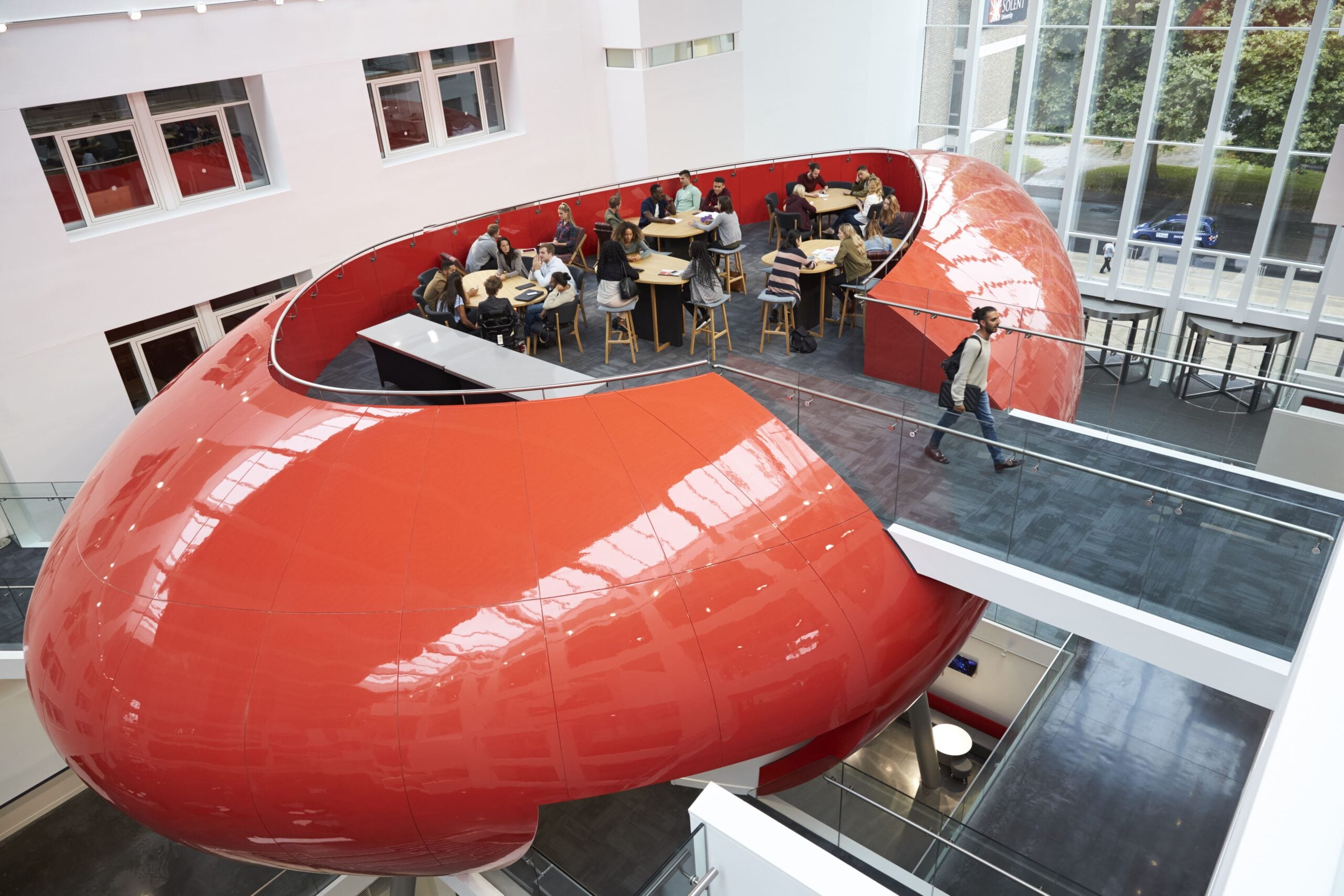 Why Coworking Workspaces Are Perfect for Entrepreneurs and Freelancers